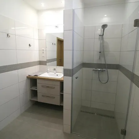 Pater Apartment *
