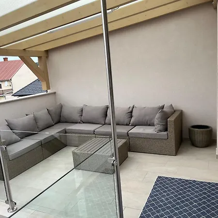 Pater Apartment *